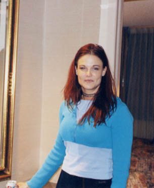 amydumasnet2.jpg