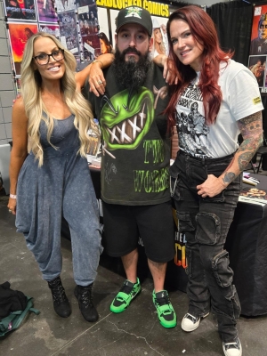 _lita__trishstratus__newyorkcomiccon_WWE_hall_of_fame___.jpg