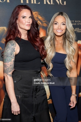 gettyimagesqueenofthering10.jpg