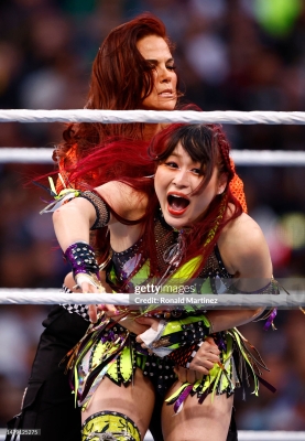 gettyimageswrestlemania39112.jpg