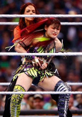gettyimageswrestlemania3919.jpg