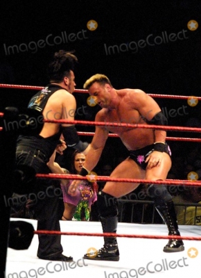 imagecollectwwfcoliseum1.jpg