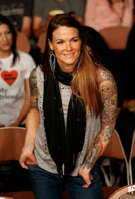 mmafighting2.jpg