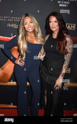 new-york-ny-usa-4th-mar-2025-trish-stratus-and-amy-dumas-at-the-queen-of-the-ring-new-york-premiere-at-amc-lincoln-square-13-on-march-04-2025-in-new-york-city-credit-mpi099media-punchalamy-live-news-3A0T6MM.jpg