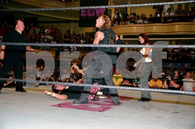 smugmuggeorgetahinoswrestling19.jpg
