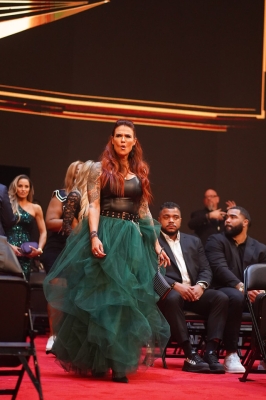 smugmugkimberlasskicksmackhof5.jpg
