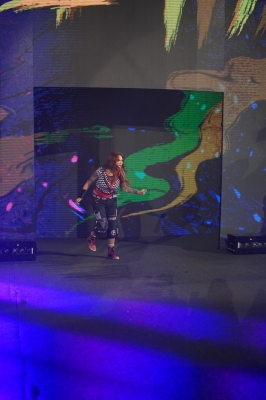 smugmugkimberlasskicksroyalrumble221.jpg