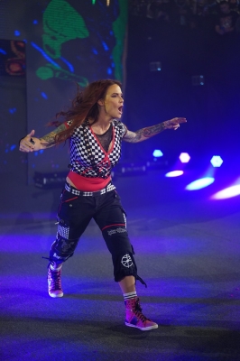 smugmugkimberlasskicksroyalrumble2217.jpg
