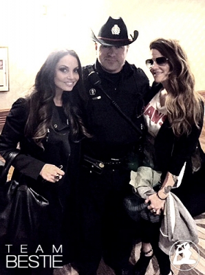 trishstratuscalgaryexpo11.jpg