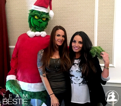 trishstratuslastsigning3.jpg