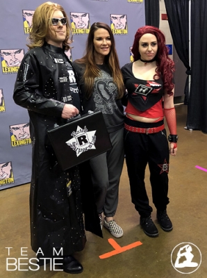 trishstratuslexington3.jpg