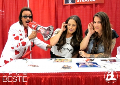 trishstratusmontreal3.jpg