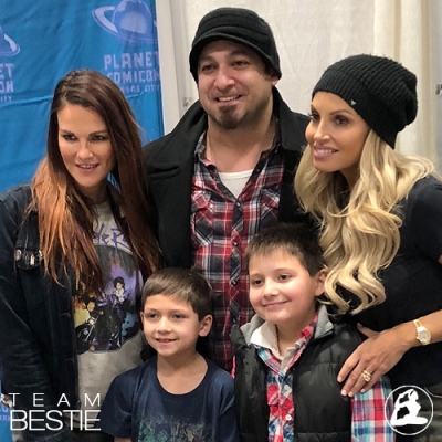 trishstratusplanetcomicon6.jpg