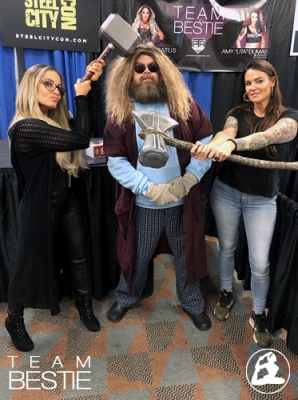 trishstratussteelcity1.jpg