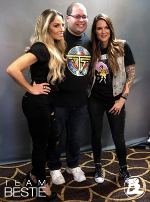 trishstratuswrestlecon185.jpg