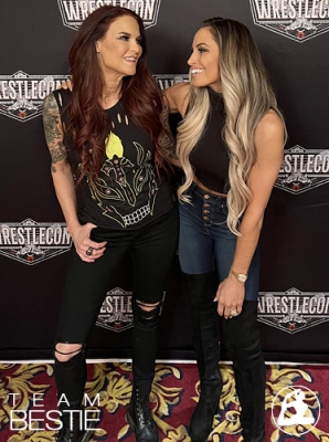 trishstratuswrestlecon232.jpg