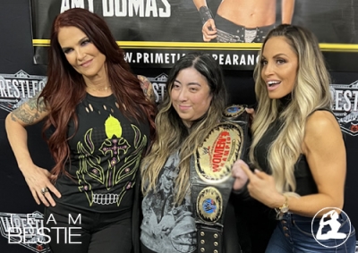 trishstratuswrestlecon234.jpg