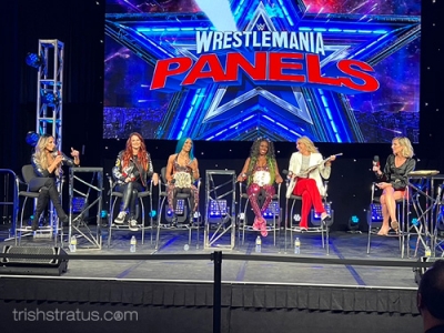trishstratuswrestlemania38wk2.jpg
