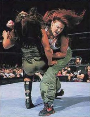 wwemagjune027.jpg
