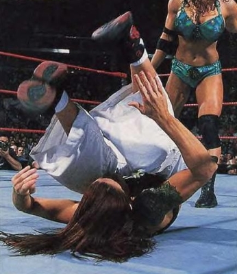 wwfmagaug0113.jpg
