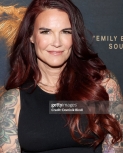 gettyimagesqueenofthering2.jpg