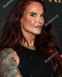 shuttershockqueenofthering1.jpg