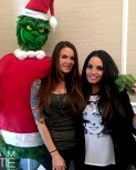 trishstratuslastsigning3.jpg