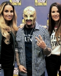 trishstratuslexington2.jpg