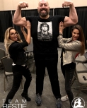 trishstratusniagarafalls2.jpg
