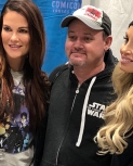 trishstratusplanetcomicon7.jpg