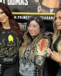 trishstratuswrestlecon234.jpg