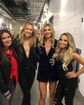Filename=twittertrishstratuscom35.jpg
Filesize=130KiB
Dimensions=1024x768
Date added=Apr 09, 2019 twittertrishstratuscom35.jpg