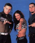 wwemagjune028.jpg