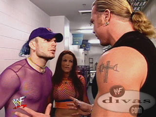 divassmackdowncap12_13_011.jpg