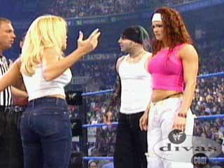 divassmackdowncap9_6_015.jpg