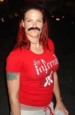 twitteramydumas8.jpg