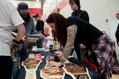 Lita_Amy_Dumas_Fan_HQ_MAW_Grand_Slam_VI_283329-X3.jpg