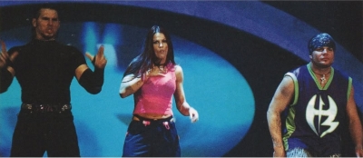 Lita_at_ringside9.jpg